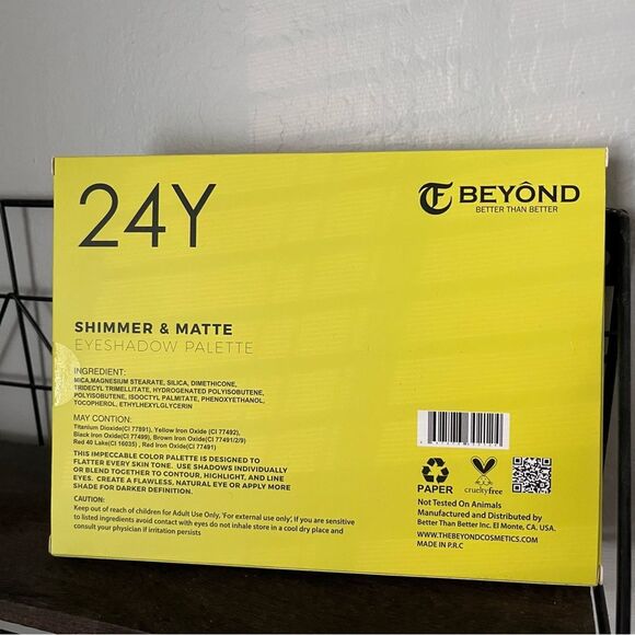Beyond 24Y Shimmer and Matte Eyeshadow Palette Yellow Box Makeup - Picture 5 of 5